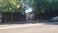 Alter Zugang zum St. Katherines Dock in London