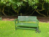 Bank im Garten