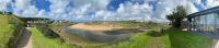 Blick vom Schloss über den Bude River zum Strand