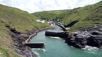 Der idyllische Hafen von Boscastle 
