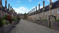 Die mittelalterliche Häuserzeile von Vicar's Close in Wells 