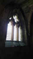 Erhaltenes Fenster der Crossraguel Abbey