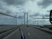 Fahrt über die Firth of Forth Straßenbrücke
