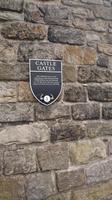 Hinein geht es durch das Castle Gate