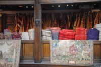So fing es an im Kaufhaus Liberty mit Teppichen und Stoffen