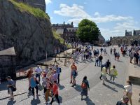 auf dem Gelände des Castles