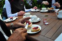 2. Erdbeermarmelade drauf &ndash; &copy; Martin Büchner (Eberhardt TRAVEL)