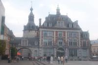 Beffroi und alte Börse in Namurs Zentrum 