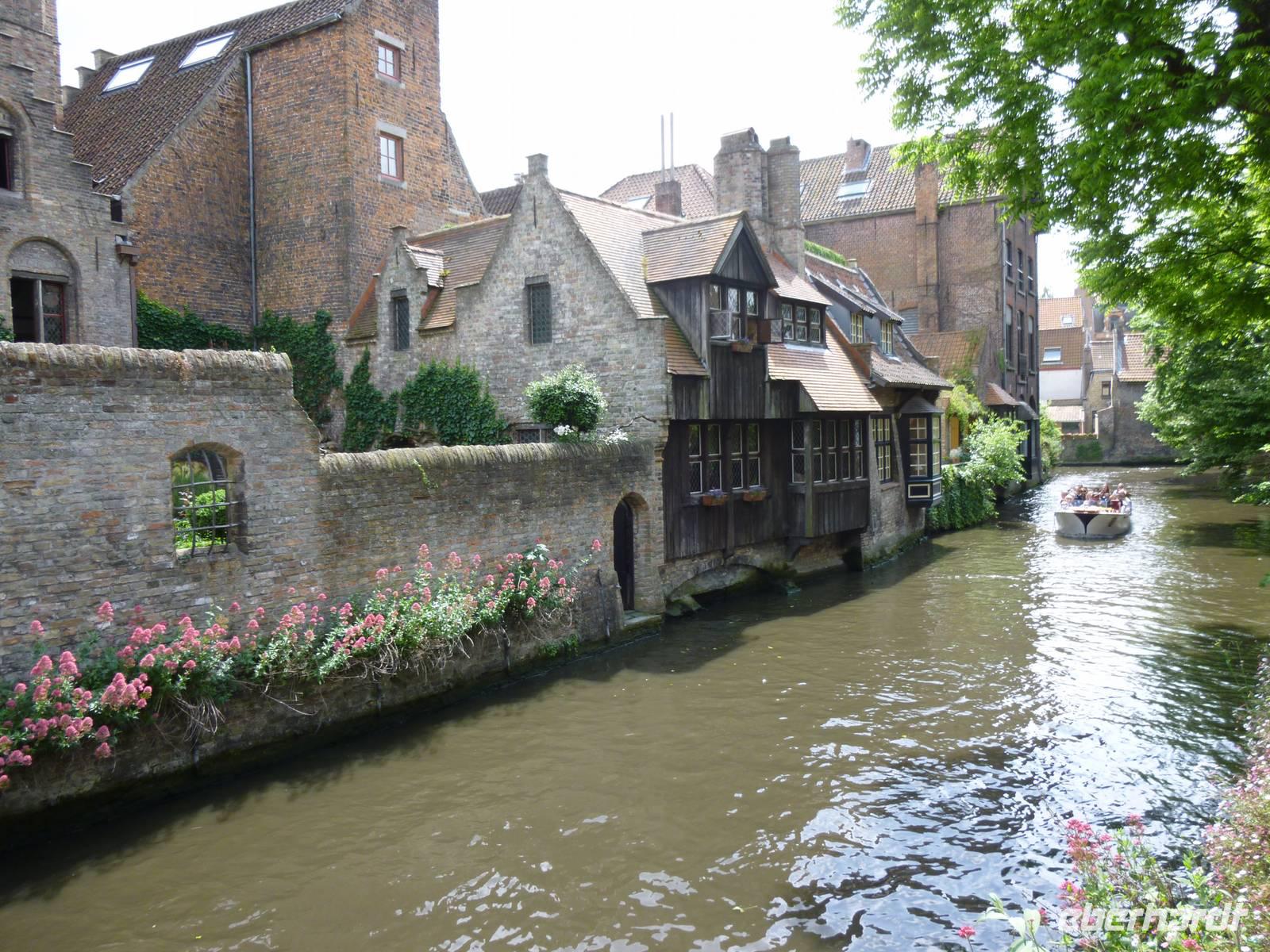 Grachtenfahrt in Brügge