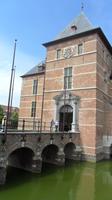 Der Eingangsbau des Wasserschlosses