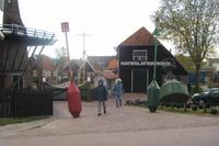 Am Eingang des Meeres- und Strandgutmuseums