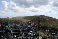 Eberhardt-Radreisegruppe vor der Weiterfahrt nach De Waal