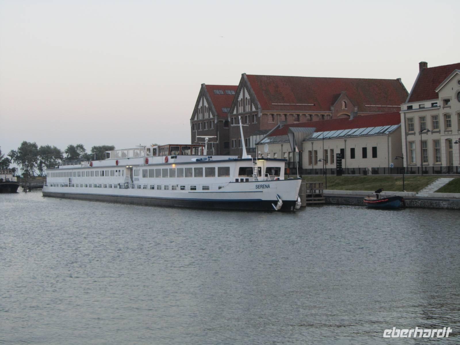 Die MS Serena in Hoorn