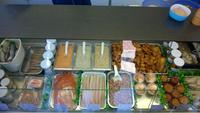 Stadtrundfahrt durch Amsterdam: Fischbrötchen essen
