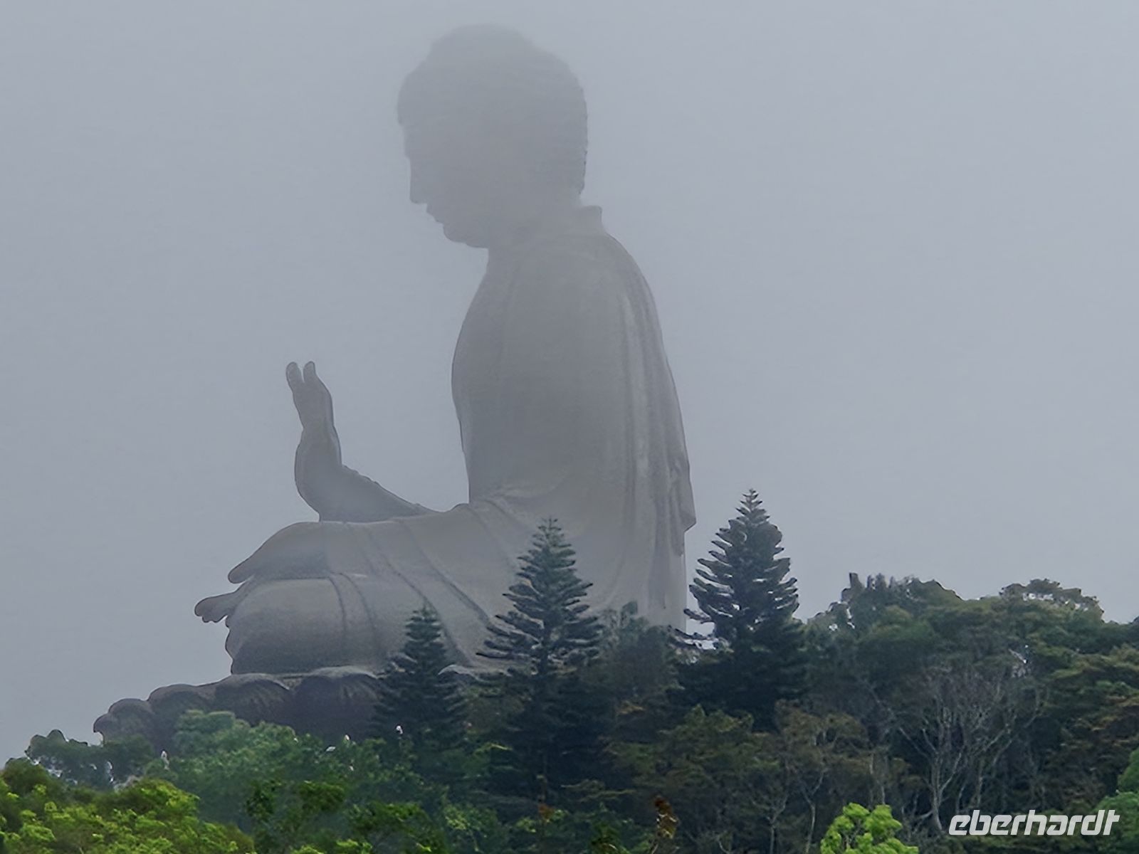 Tian Tan Buddha &ndash; &copy;  (Eberhardt TRAVEL)