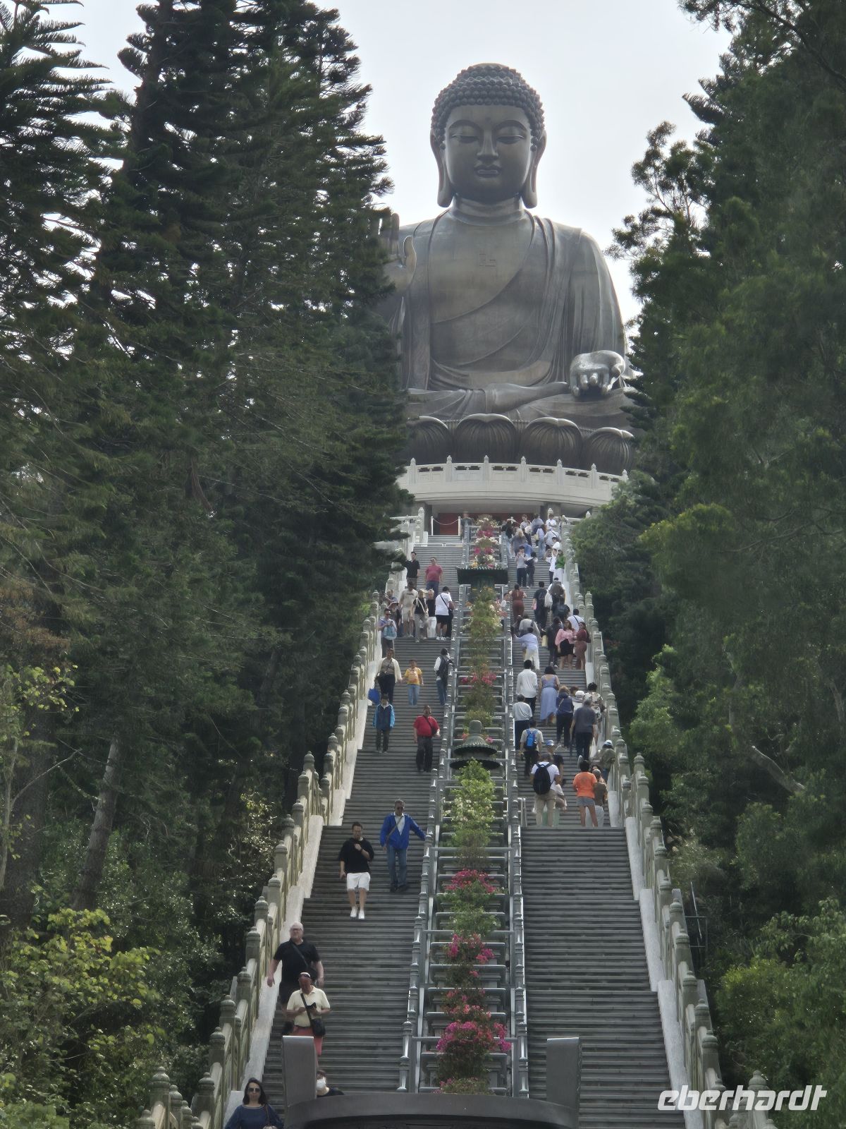Lantau Island, Tian Tan Buddha &ndash; &copy;  (Eberhardt TRAVEL)