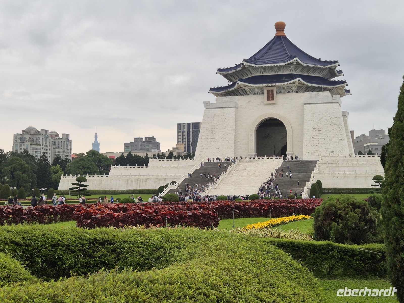 Taipeh, Chiang Kai-shek Memorial &ndash; &copy;  (Eberhardt TRAVEL)