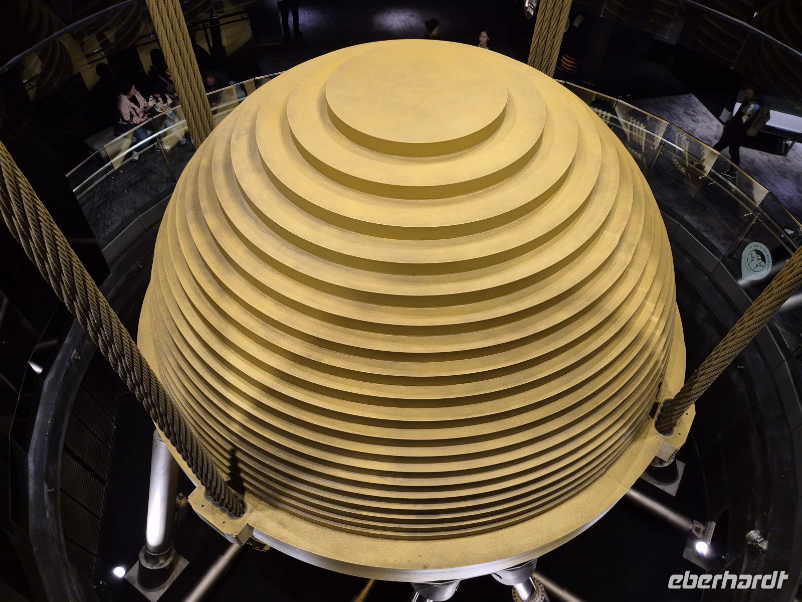 Pendel im Taipeh 101 &ndash; &copy;  (Eberhardt TRAVEL)