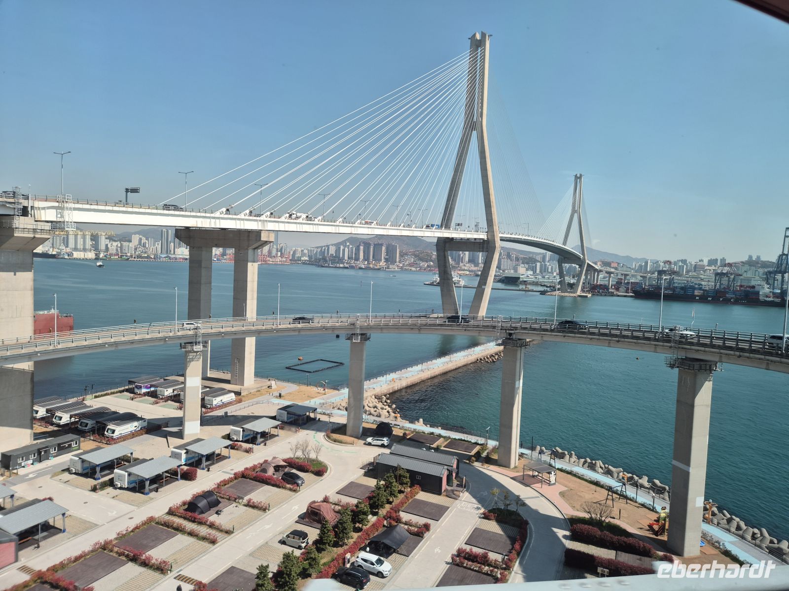 Ausflug Busan...über die Busan-Harbor-Bridge  &ndash; &copy;  (Eberhardt TRAVEL)