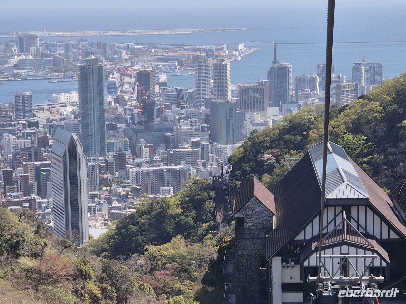 Kobe &ndash; &copy;  (Eberhardt TRAVEL)