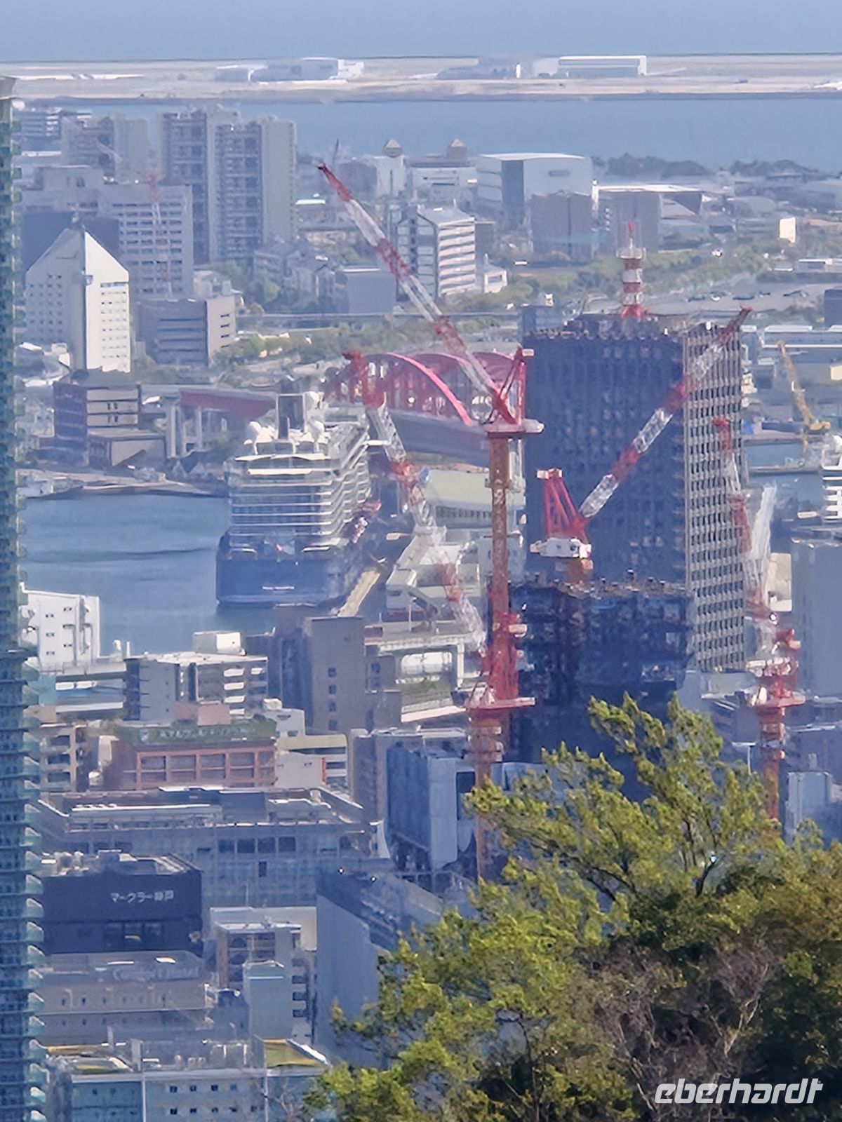 MS6 in Kobe &ndash; &copy;  (Eberhardt TRAVEL)