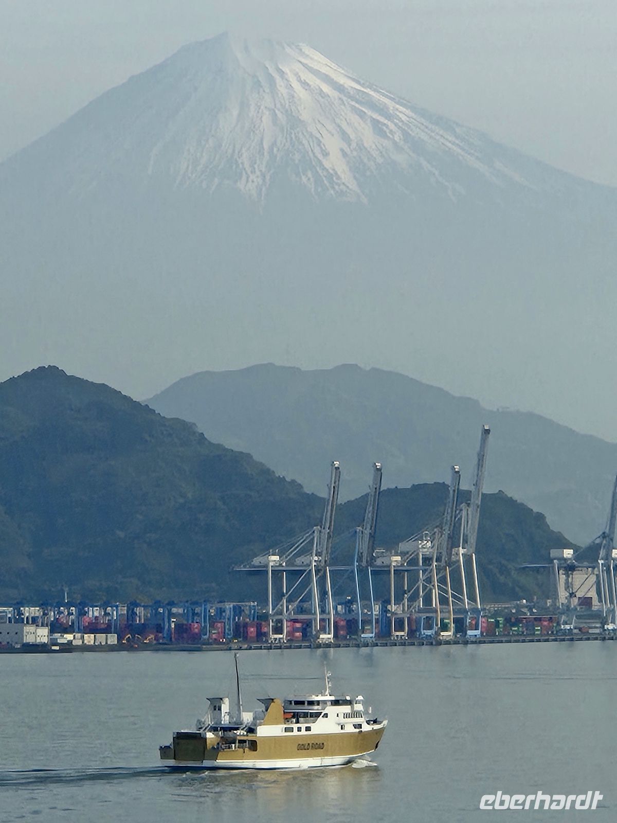 Shimizu, Blick vom Schiff am Morgen &ndash; &copy;  (Eberhardt TRAVEL)