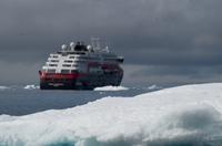 Eisberge und Eisschollen im Antarctic Sound