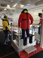 Nach dem Landgang... wie immer Schuhe putzen ;-)