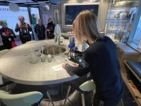 Untersuchung weiterer Wasserproben im Science Center