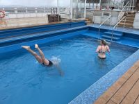 Eisbaden auf dem Schiff