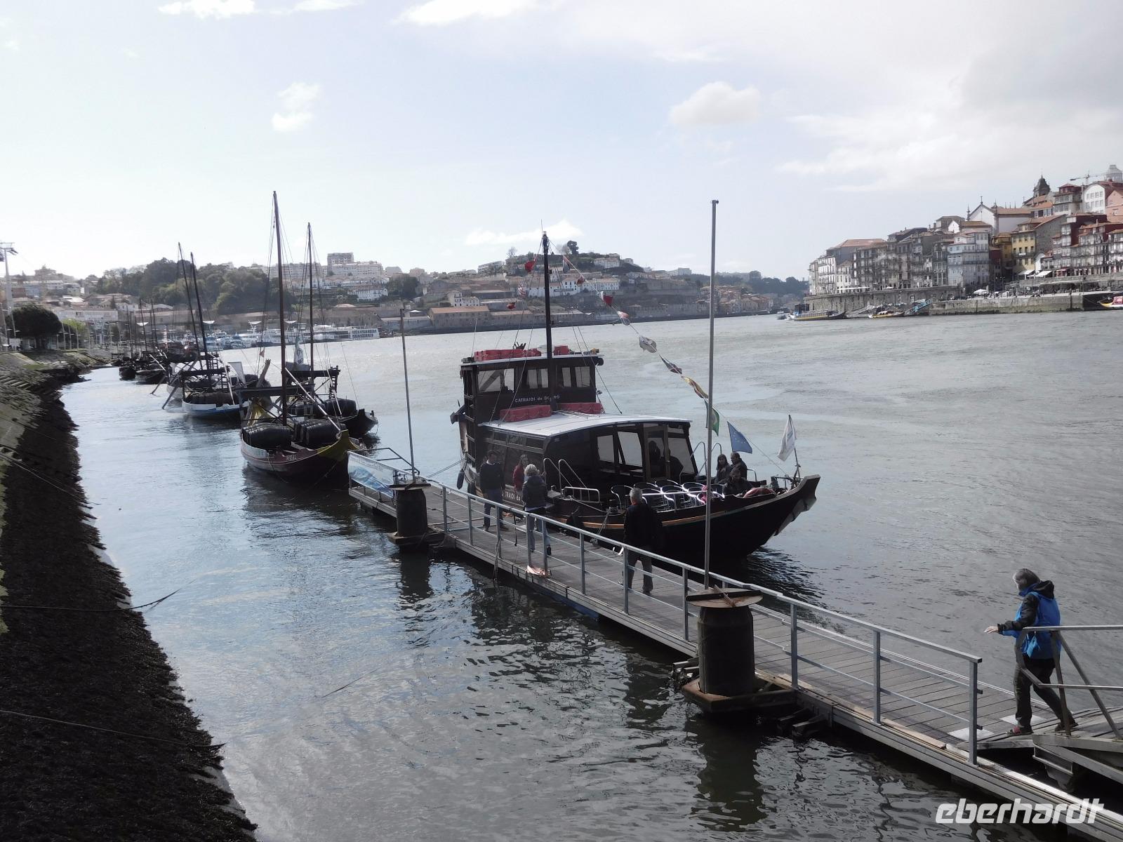 Porto, Weintransportboote auf dem Douro