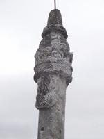 Pelhourinho von Óbidos mit Fischernetz, dem Wahrzeichen von Königin Isabella