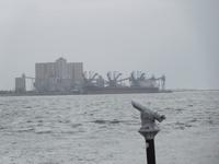 Blick zum Vorhafen an der Tejomündung, Lissabon