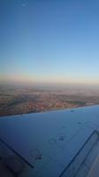 Über den Wolken kurz vor der Landung in Deutschland