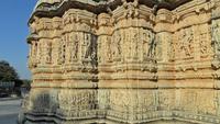 097 Ranakpur, Außenreliefs