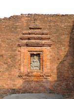 Figurenschmuck, buddhistisches Kloster in Ratnagiri