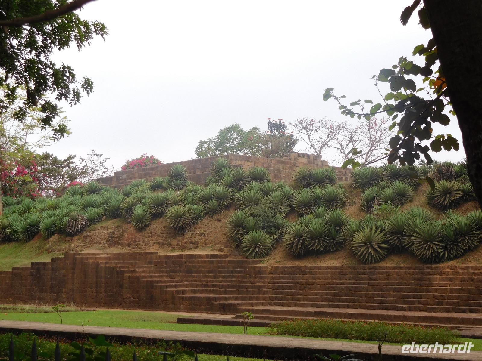 Palasthügel - letzte Überreste des historischen Forts von Cuttack