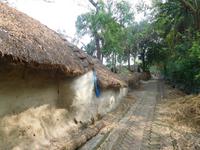 typisches Haus aus Ästen, Bambus und Fluss-Schlamm