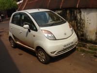 Billiger als ein TukTuk, der TATA Nano