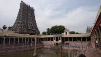 In Südindien sind die Tempel bunt
