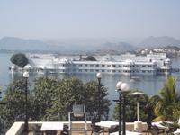 Blick zum Seepalast von Udaipur