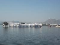 Blick zum Seepalast von Udaipur