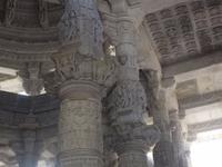 Jain-Tempel von Ranakpur, Details im Inneren