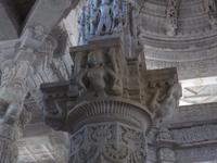 Jain-Tempel von Ranakpur, Details im Inneren