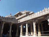 Jain-Tempel von Ranakpur, Details im Inneren