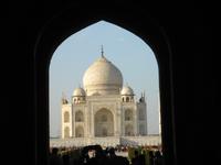 Jetzt können wir weitergehen zum Taj Mahal in Agra