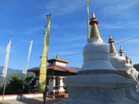 erster Tempelbesuch in Bhutan