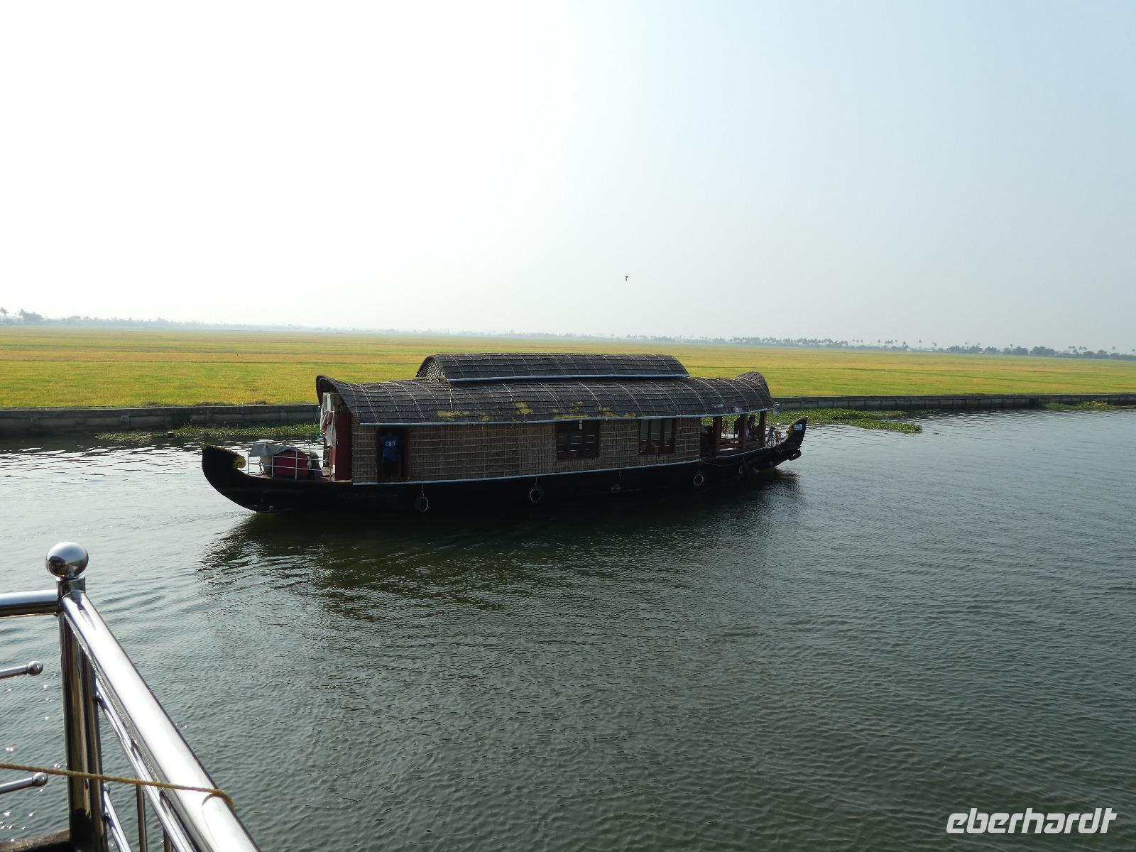 Indien, Kerala, Hausboot, Reisfelder hinten