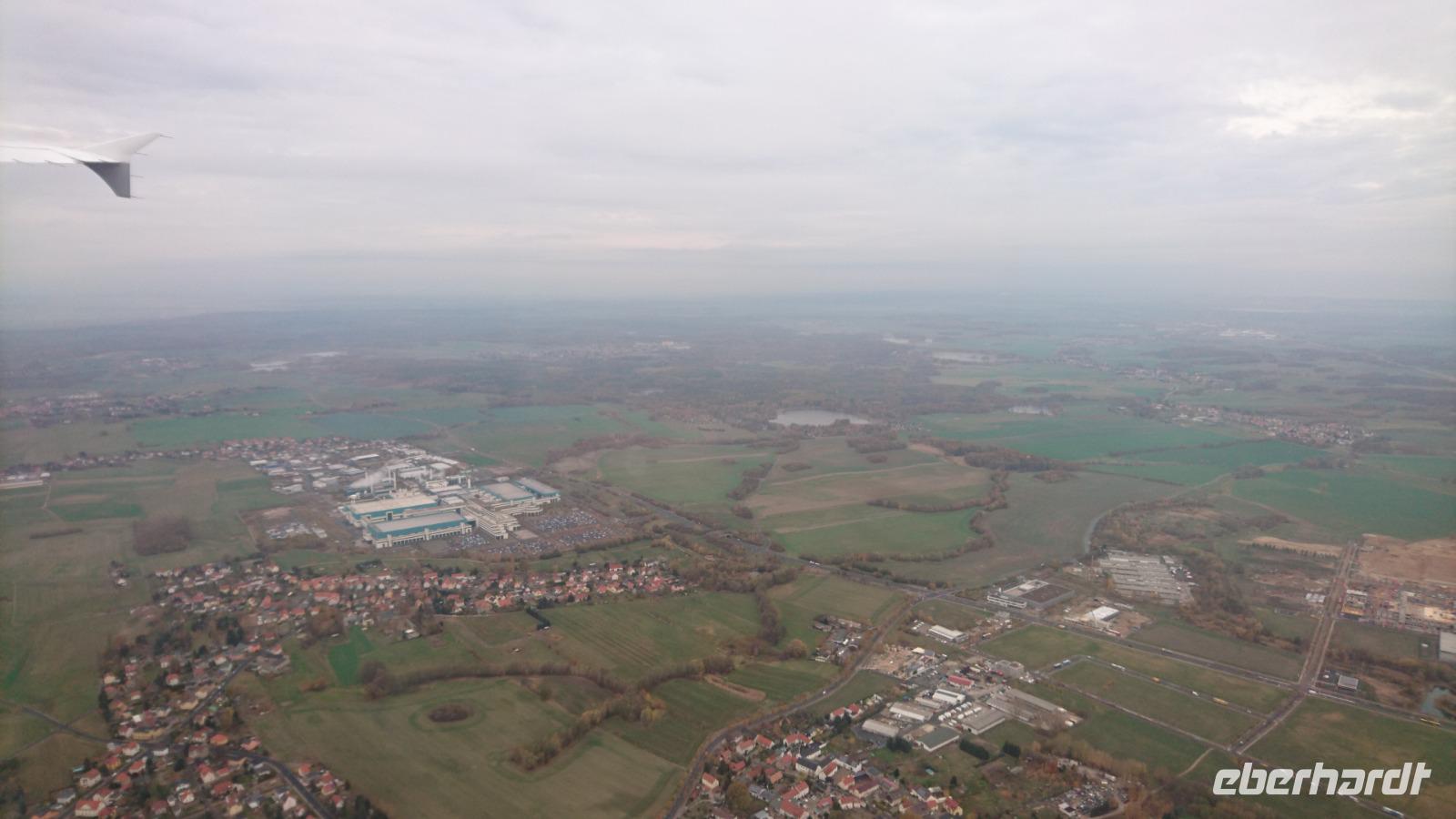Hoch über den Wolken zwischen Deutschland und Indien