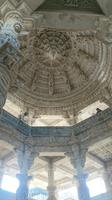 Kunstvolle Deckengestaltung im Jain-Tempel in Ranakpur